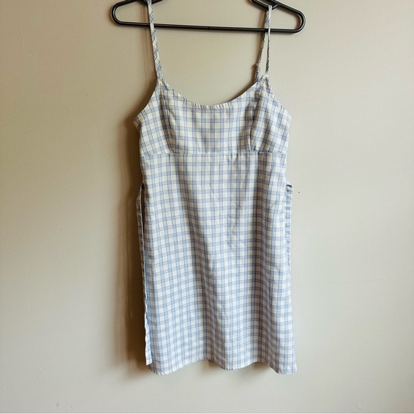 β
 Brandy Melville John Galt Colleen White Blue Paid Gingham Mini Dress β
 - Picture 13 of 14